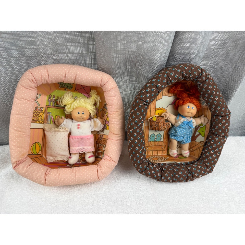 Vintage 1983 Cabbage Patch Kids Pin-Ups Wall Decor Coleco Set of 2 Dolls 3D